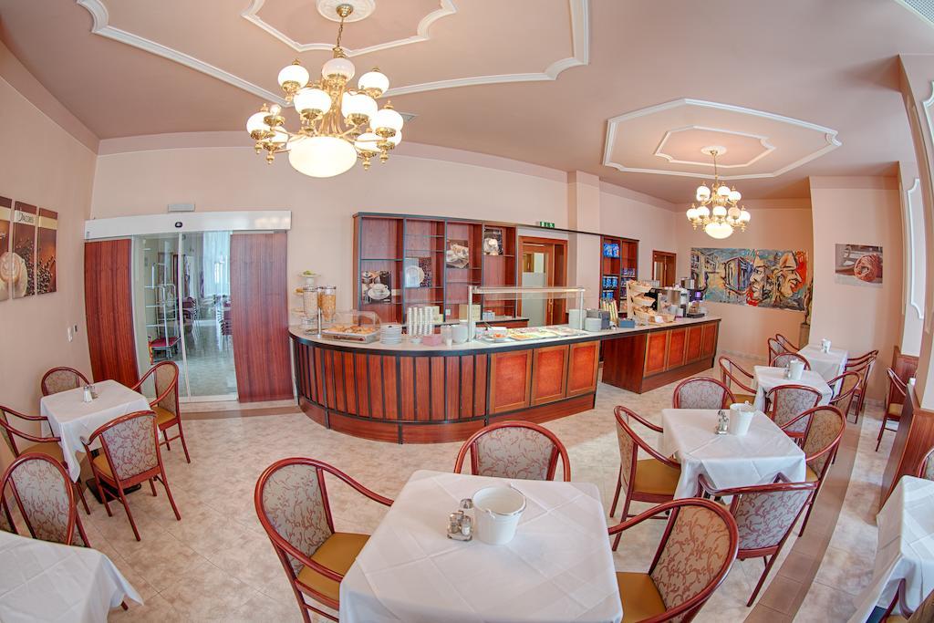 Fruehstueckshotel Waldbauer Бад-Шаллербах Экстерьер фото